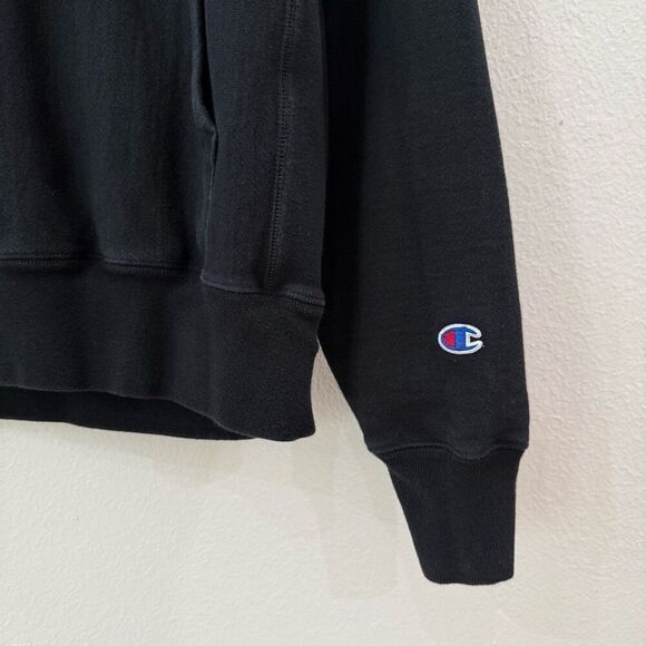 Vintage Champion Reverse Weave Men's Medium Black Holographic Logo Sweatshirt - Picture 4 of 8